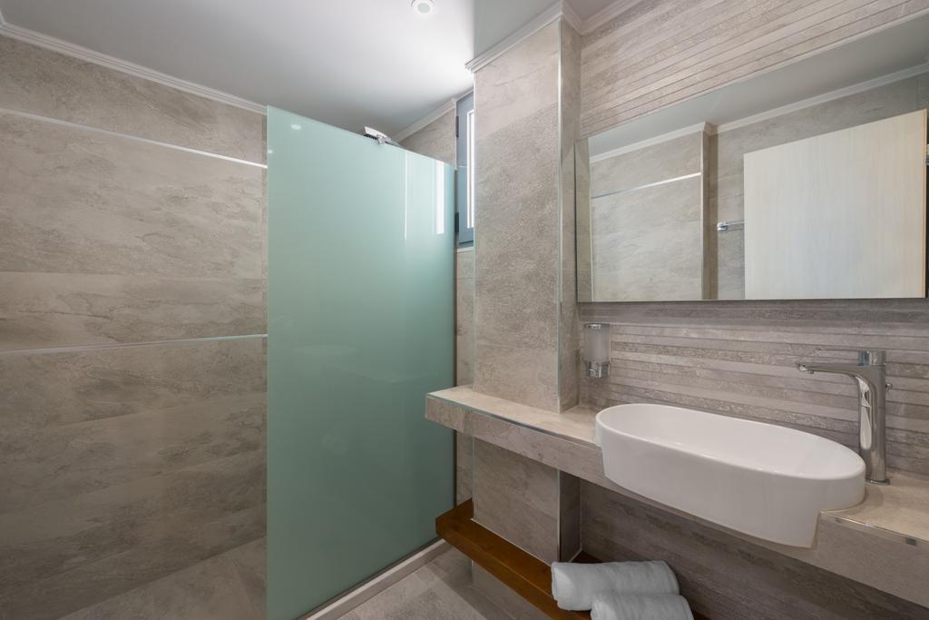 Lardos Luxury Apartments エクステリア 写真