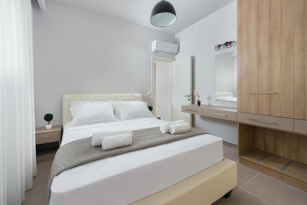 Lardos Luxury Apartments エクステリア 写真